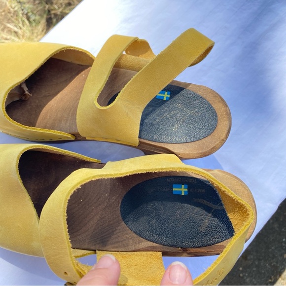 Lottas High Wood Mary Jane Clogs Yellow Size 39 (US8.5) - Picture 6 of 9